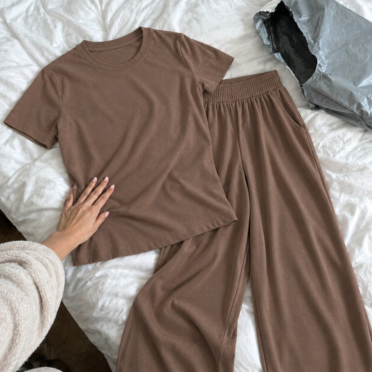 Customer photo of the Thriven Everyday Lounge Set